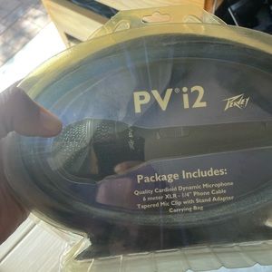 Vocal microphone Peavey with cord
